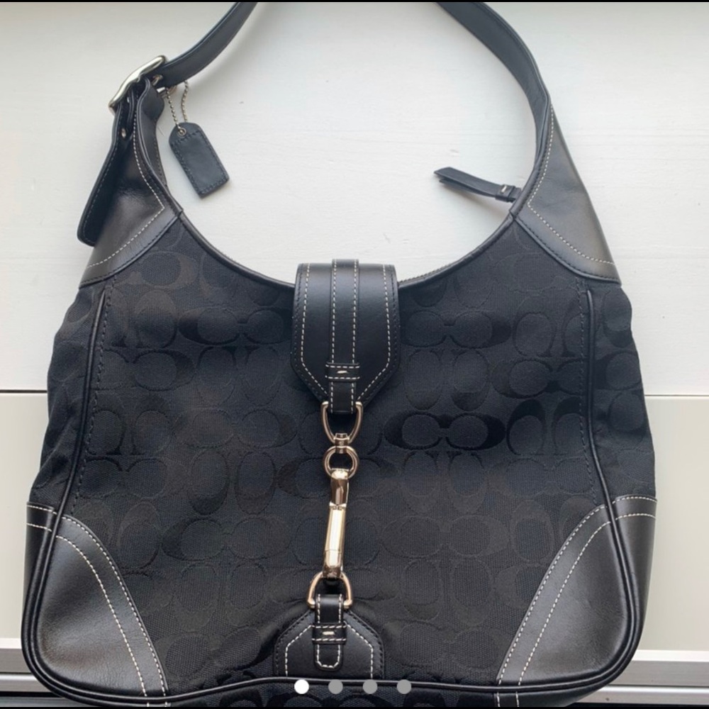 Authentic coach bad in amazing condition!